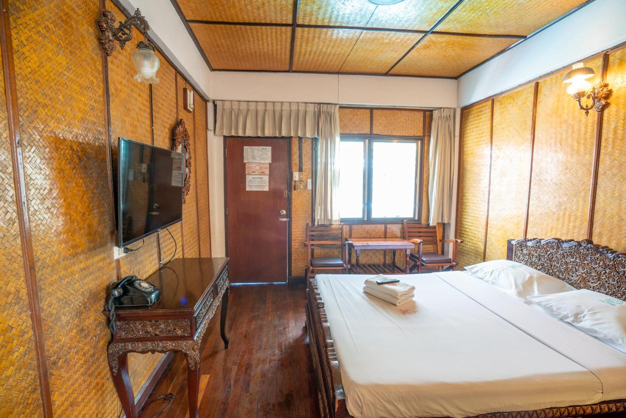 Collection O Khu Mueang Near Tha Phae Gate Formerly Lai Thai 3* 清迈