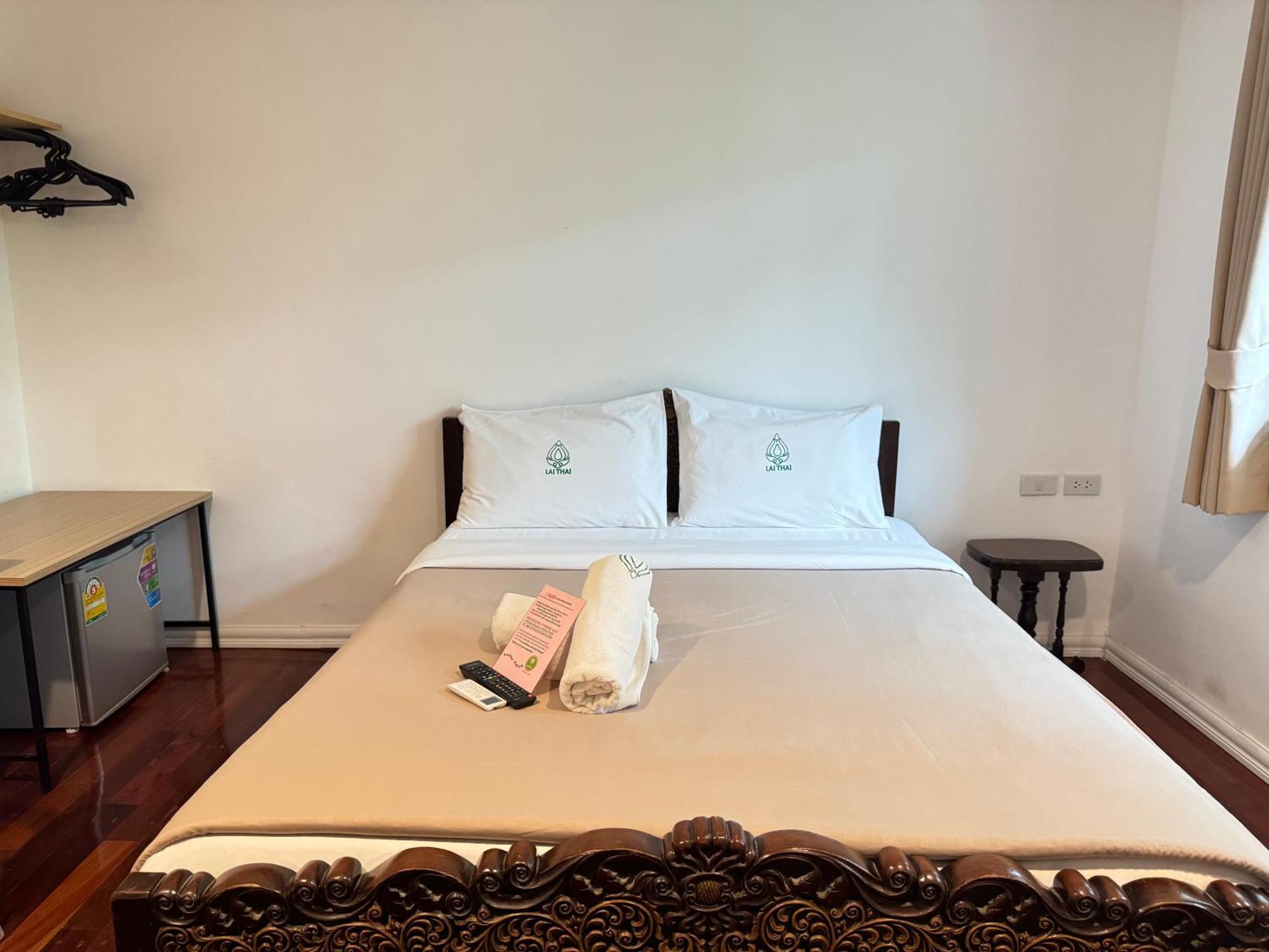 Collection O Khu Mueang Near Tha Phae Gate Formerly Lai Thai 酒店 3*
