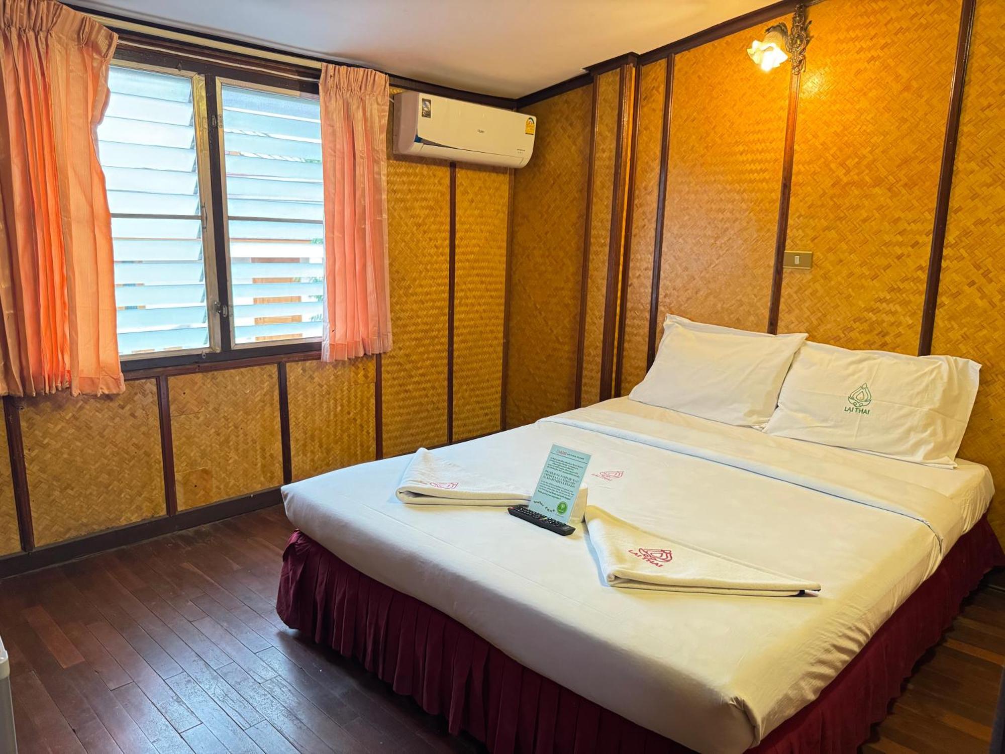 Collection O Khu Mueang Near Tha Phae Gate Formerly Lai Thai 3* 清迈